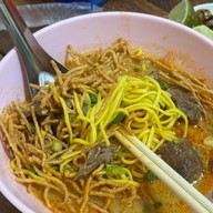 เมนูของร้าน ข้าวซอยป้าเยาว์