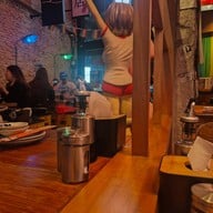 บรรยากาศ AV izakaya สะพานควาย - อารีย์