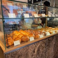 La Cabra Bakery สีลม