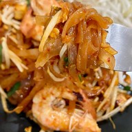 เลิฟ ผัดไทย อาหารตามสั่ง