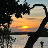 เรือนอาหารวิวมูล