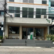 BLOOM PRETZEL & COFFEE พัฒนาการ