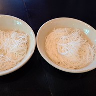 เมนูของร้าน ก๋วยเตี๋ยวเรือ เสือร้องไห้ พระนครศรีอยุธยา
