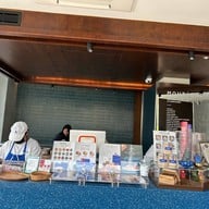 Montagne L'art De La Glace พระราม 3