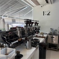 1:2 coffee (1:2 คอฟฟี่ ) เมืองทองธานี