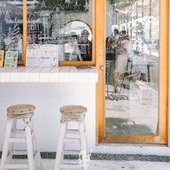 A.ดิเรก Cafe & Bar