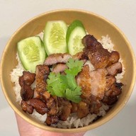 คอหมูย่างจิ้มแจ่ว by กับข้าวของแม่