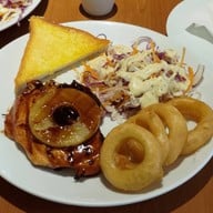 Eat Am Are อิมพีเรียล เวิลด์ สำโรง