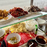 ก๋วยเตี๋ยวศรีไทย หน้าวัดพระโยค