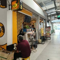หน้าร้าน ข้าวแกง ลิโด้