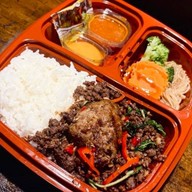 Meat Story ข้าวหน้าเนื้อ ข้าวหน้าแฮมเบิร์ก ข้าวหน้าด้ง เกษตรนวมินทร์