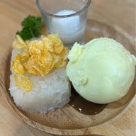 อำนวยไอศครีมเฮ้าส์