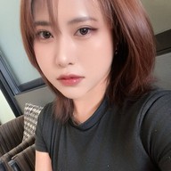 Lovely Eye and Skin Clinic พาร์คเลนเอกมัย