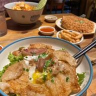 Thai Niyom Cuisine มหาทุนพลาซ่า