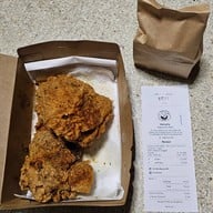 เมนูของร้าน Henryfry : fried chicken & housemade food. เจริญกรุง