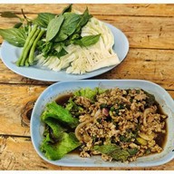 ตำครกแตก เจ๊ตรี ตลาดเดินเล่น