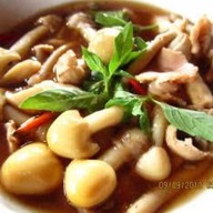 ลาบลุงเอ๋ สนามชัย