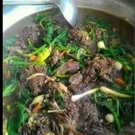 ลาบลุงเอ๋ สนามชัย