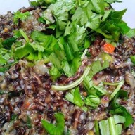 ลาบลุงเอ๋ สนามชัย