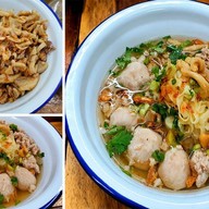 ไข่เจียวรสเด็ด กระเพรารสเด็ด