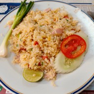 เมนูของร้าน ถูกและดี Park Silom