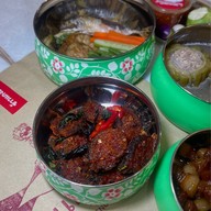 ข้าวแกง & ปลาทู Siam Square Soi 10