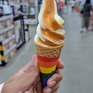 เมนูของร้าน Macro Soft Serve