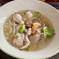 ชวนชิม ก๋วยเตี๋ยวหมู คลองสวนพลู