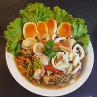 👍ยำยำแซ่บ ลูกชิ้นปิ้งรสเด็ด👍