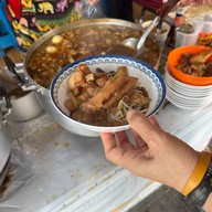 ป๋องเกี๋ยวเตี๋ยวหลอดทรงเครื่อง