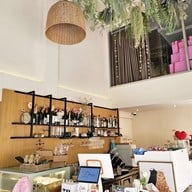 ดอนน่า คาเฟ่&บิสโทร ลาดพร้าว 71