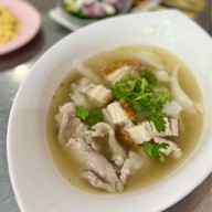 เมนูของร้าน ก๋วยจั๊บเอกไพลิน ศรีนครินทร์