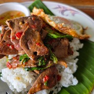 ส้มตำกระเพราแซบเว้อ สาขา1