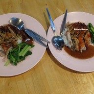 เมนูของร้าน เอี๊ยงอ้าเป็ดย่าง