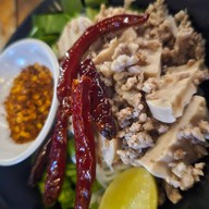 เสี่ยวม๊ะ อีสานกายะ