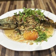 เมนูของร้าน สวนอาหารเรณู ปัว