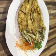 เมนูของร้าน สวนอาหารเรณู ปัว