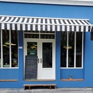 หน้าร้าน Slow House Cafe