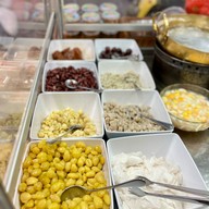 คุณอ้น ร.ศ.๒๑๙ ต้นตำรับบัวลอยไข่หวานเมืองเพชร สาขาสำนักงานใหญ่