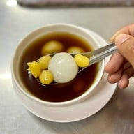 เมนูของร้าน คุณอ้น ร.ศ.๒๑๙ ต้นตำรับบัวลอยไข่หวานเมืองเพชร สาขาสำนักงานใหญ่