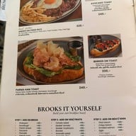 Brook's Brunch and Bar Ari อารีย์