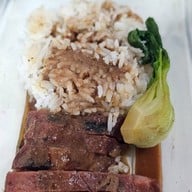 ตั้งใจย่าง ถนนจันทน์