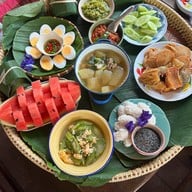 โฮมสเตย์บ้านนาต้นจั่น