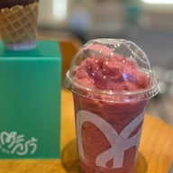 เจ๊หงษ์มะม่วงแช่อิ่ม Ta-Kra Fruit Cafe