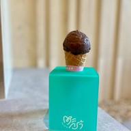 เจ๊หงษ์มะม่วงแช่อิ่ม Ta-Kra Fruit Cafe