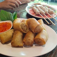 เมนูของร้าน ก๋วยเตี๋ยวเรือนแพ ซอยสวนผัก 50