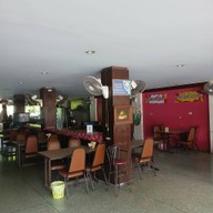 บรรยากาศ ร้านครัวทะเลเผาอันดามัน