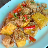 ครัวเตาถ่าน บ้านป้าศรีรัตน์