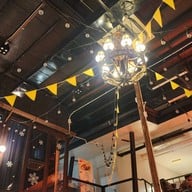 บรรยากาศ Lucky’s Hungry อารีย์