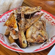 มาดีไก่ย่างสวนเขากวาง